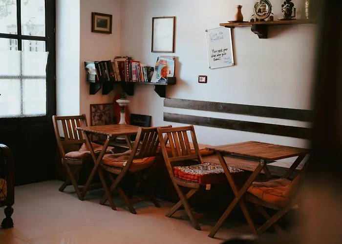 Hostel Maya Μπεράτ